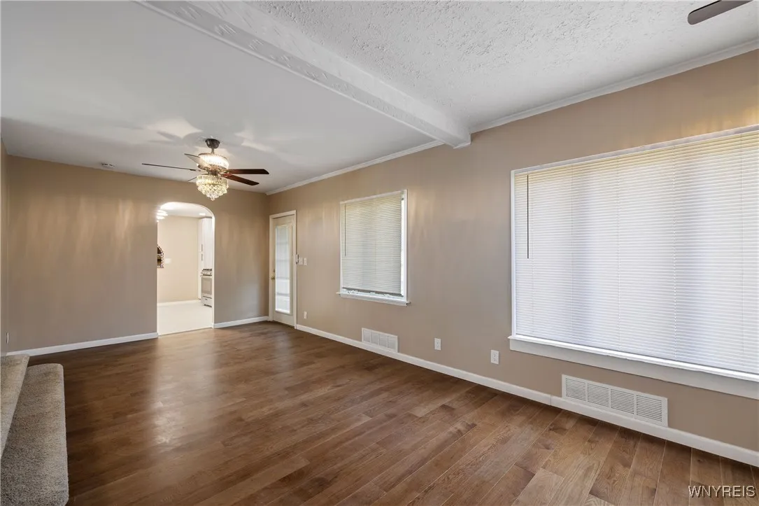 186 Cedargrove Circle, Cheektowaga, New York 14225, Cheektowaga, New York 14225, 5 Bedrooms Bedrooms, 9 Rooms Rooms,2 BathroomsBathrooms,Residential,Closed,186 Cedargrove Circle, Cheektowaga, New York 14225,0,B1637571