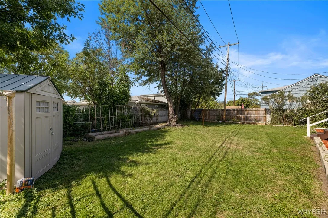 186 Cedargrove Circle, Cheektowaga, New York 14225, Cheektowaga, New York 14225, 5 Bedrooms Bedrooms, 9 Rooms Rooms,2 BathroomsBathrooms,Residential,Closed,186 Cedargrove Circle, Cheektowaga, New York 14225,0,B1637571