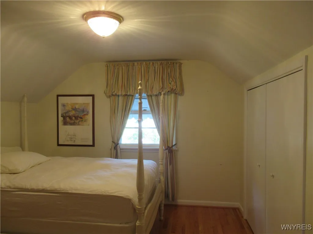 2nd Level 2nd Bedroom - Huge - Deep Double Closet