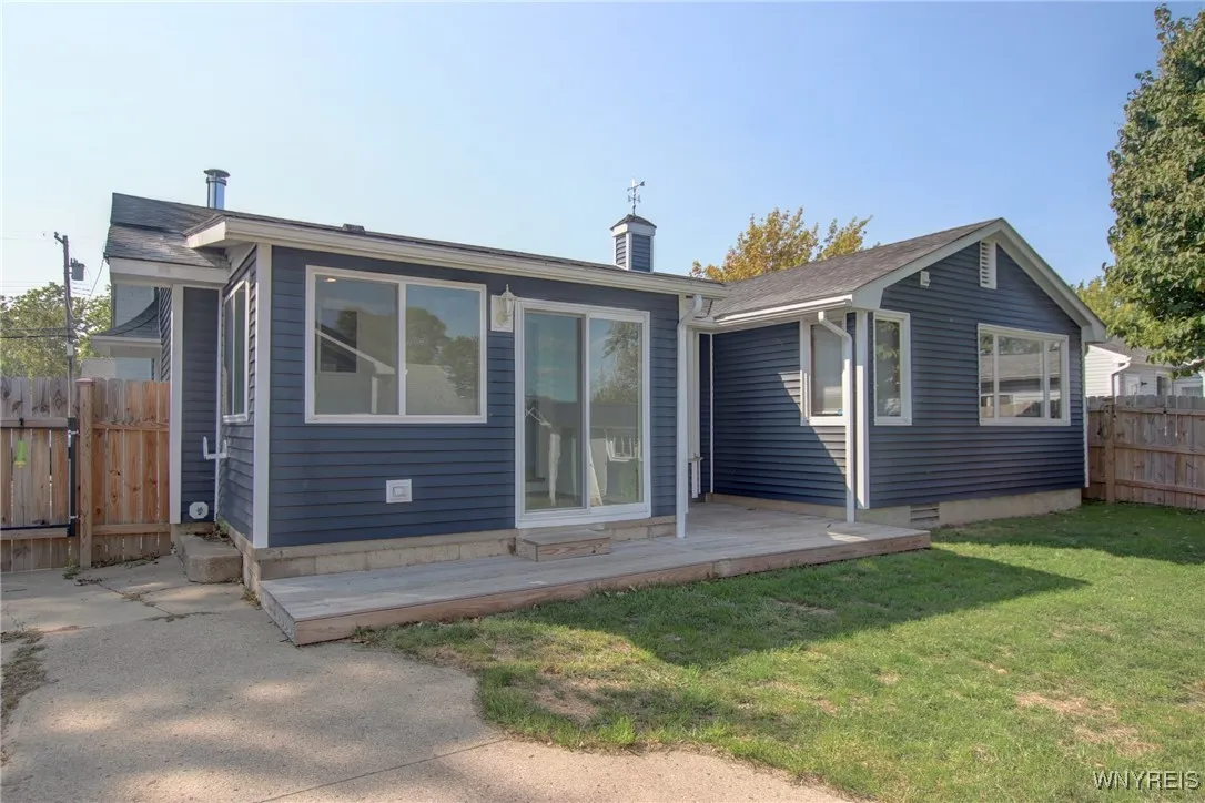 5679 Apollo Drive, Hamburg, New York 14085, Hamburg, New York 14085, 3 Bedrooms Bedrooms, 7 Rooms Rooms,2 BathroomsBathrooms,Residential,Closed,5679 Apollo Drive, Hamburg, New York 14085,0,B1637339