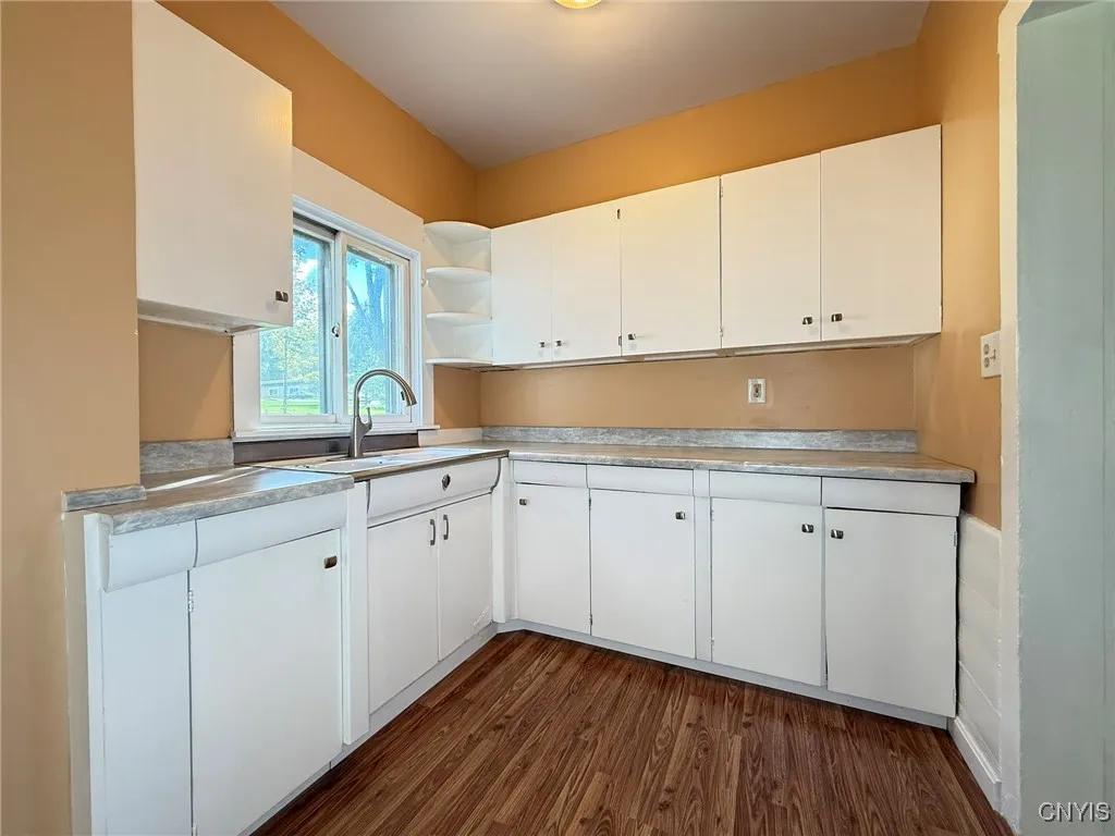 4790 West Seneca Turnpike, Onondaga, New York 1321, Onondaga, New York 13215, 7 Rooms Rooms,Commercial Sale,For Sale,4790 West Seneca Turnpike, Onondaga, New York 1321,0,S1636899