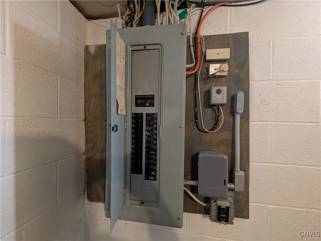 5 Hickory Lane, Cortland, New York 13045, Cortland, New York 13045, 3 Bedrooms Bedrooms, 11 Rooms Rooms,2 BathroomsBathrooms,Residential,For Sale,5 Hickory Lane, Cortland, New York 13045,0,S1637625