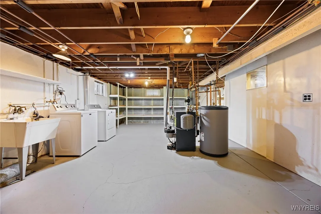 12035 Broadway Street, Alden, New York 14004, Alden, New York 14004, 3 Bedrooms Bedrooms, 7 Rooms Rooms,2 BathroomsBathrooms,Residential,For Sale,12035 Broadway Street, Alden, New York 14004,0,B1635465