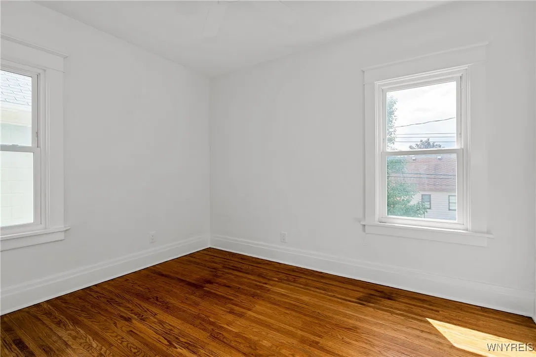 33 Harding Road, Buffalo, New York 14220, Buffalo, New York 14220, 6 Bedrooms Bedrooms, ,2 BathroomsBathrooms,Residential,For Sale,33 Harding Road, Buffalo, New York 14220,0,B1637223