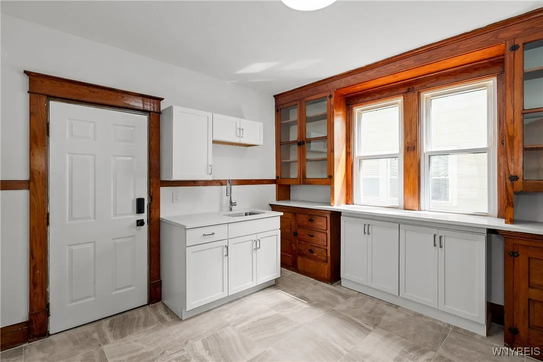 33 Harding Road, Buffalo, New York 14220, Buffalo, New York 14220, 6 Bedrooms Bedrooms, ,2 BathroomsBathrooms,Residential,For Sale,33 Harding Road, Buffalo, New York 14220,0,B1637223