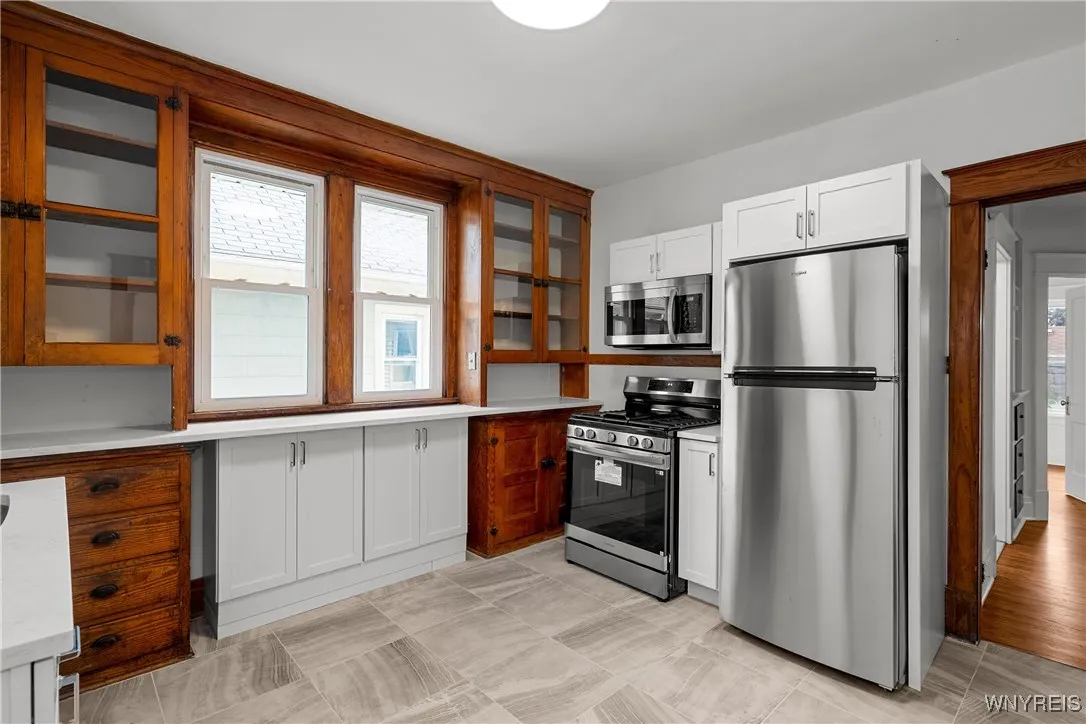 33 Harding Road, Buffalo, New York 14220, Buffalo, New York 14220, 6 Bedrooms Bedrooms, ,2 BathroomsBathrooms,Residential,For Sale,33 Harding Road, Buffalo, New York 14220,0,B1637223