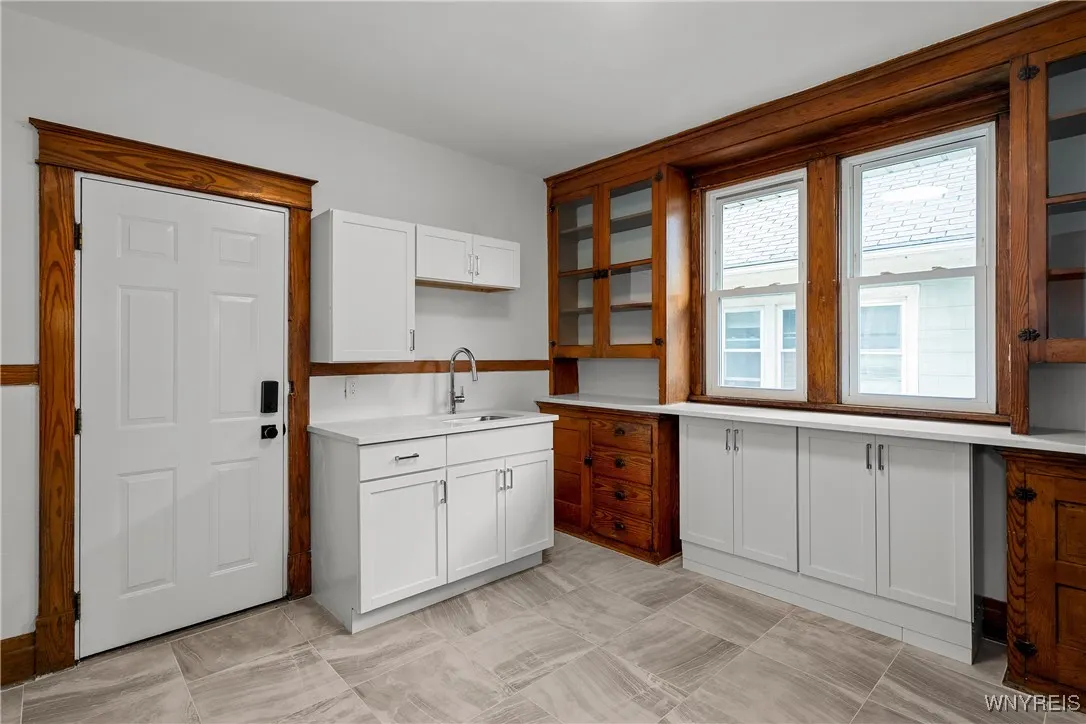33 Harding Road, Buffalo, New York 14220, Buffalo, New York 14220, 6 Bedrooms Bedrooms, ,2 BathroomsBathrooms,Residential,For Sale,33 Harding Road, Buffalo, New York 14220,0,B1637223