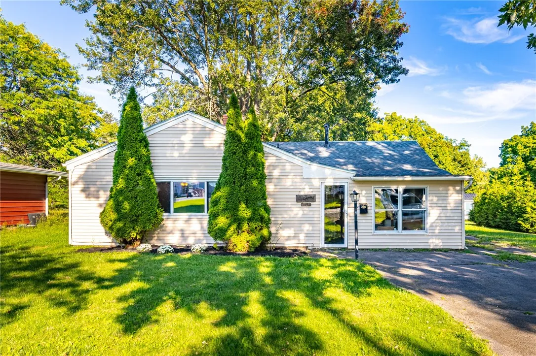154 Hyde Parkway, Palmyra, New York 14522, Palmyra, New York 14522, 2 Bedrooms Bedrooms, 6 Rooms Rooms,1 BathroomBathrooms,Residential,Closed,154 Hyde Parkway, Palmyra, New York 14522,0,R1637466