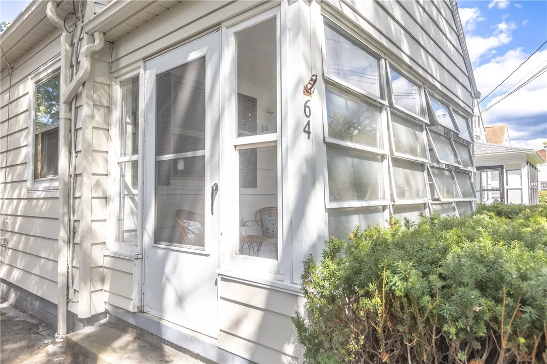 64 Rosemount Street, Rochester, New York 14620, Rochester, New York 14620, 4 Bedrooms Bedrooms, 8 Rooms Rooms,2 BathroomsBathrooms,Residential,Closed,64 Rosemount Street, Rochester, New York 14620,0,R1637556