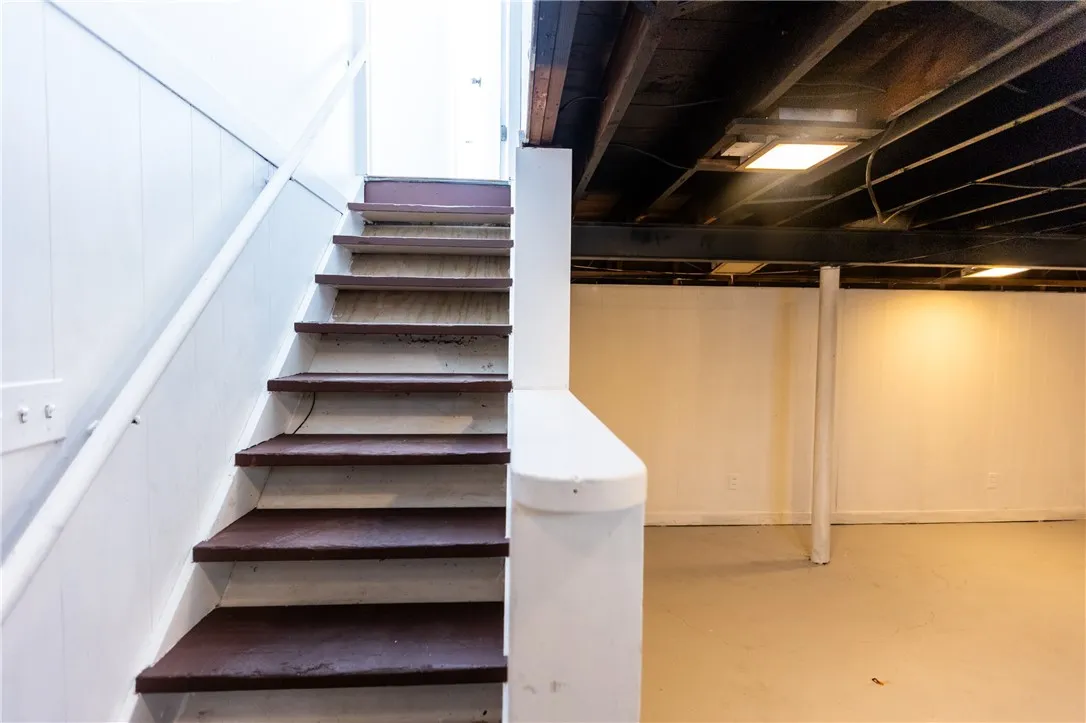 64 Rosemount Street, Rochester, New York 14620, Rochester, New York 14620, 4 Bedrooms Bedrooms, 8 Rooms Rooms,2 BathroomsBathrooms,Residential,Closed,64 Rosemount Street, Rochester, New York 14620,0,R1637556