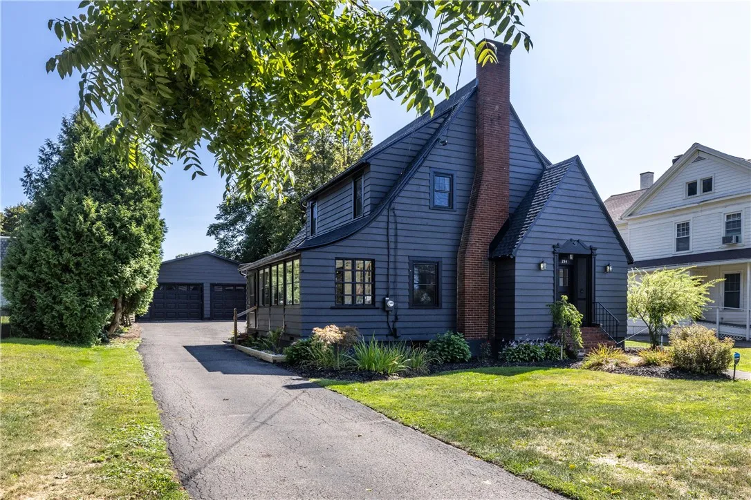 234 Main Street, Owego, New York 13827, Owego, New York 13827, 4 Bedrooms Bedrooms, 9 Rooms Rooms,2 BathroomsBathrooms,Residential,Closed,234 Main Street, Owego, New York 13827,0,R1637670