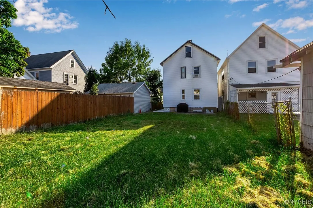 77 Eckhert Street, Buffalo, New York 14207, Buffalo, New York 14207, 4 Bedrooms Bedrooms, ,2 BathroomsBathrooms,Residential,For Sale,77 Eckhert Street, Buffalo, New York 14207,0,B1637661