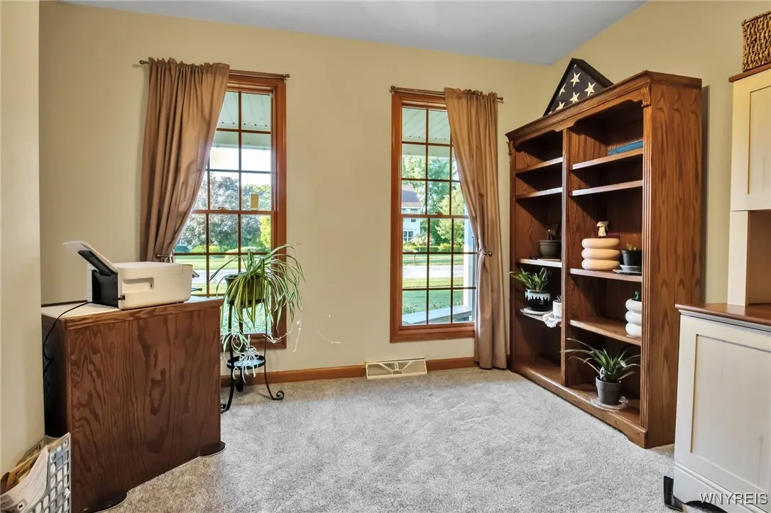3308 Brookfield Lane, Hamburg, New York 14075, Hamburg, New York 14075, 4 Bedrooms Bedrooms, 8 Rooms Rooms,2 BathroomsBathrooms,Residential,For Sale,3308 Brookfield Lane, Hamburg, New York 14075,0,B1637683