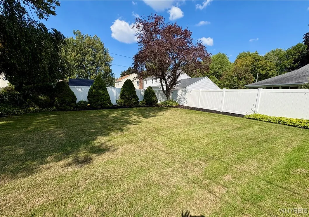 66 Willowgrove Court, Tonawanda, New York 14150, Tonawanda, New York 14150, 4 Bedrooms Bedrooms, 8 Rooms Rooms,1 BathroomBathrooms,Residential,Closed,66 Willowgrove Court, Tonawanda, New York 14150,0,B1637348