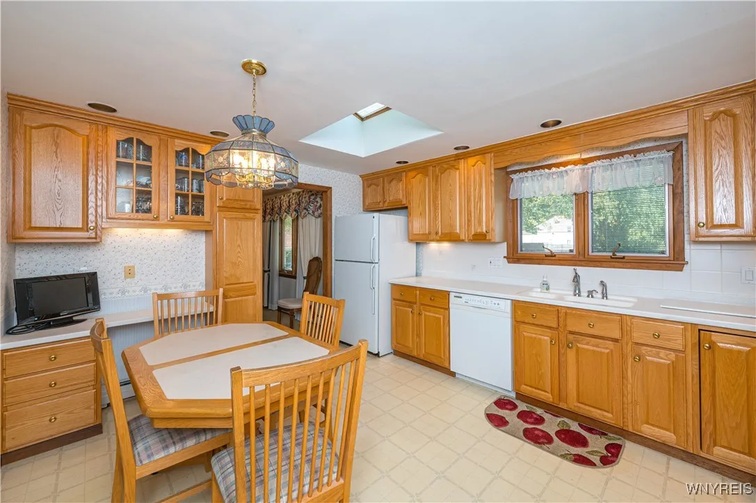 66 Willowgrove Court, Tonawanda, New York 14150, Tonawanda, New York 14150, 4 Bedrooms Bedrooms, 8 Rooms Rooms,1 BathroomBathrooms,Residential,Closed,66 Willowgrove Court, Tonawanda, New York 14150,0,B1637348