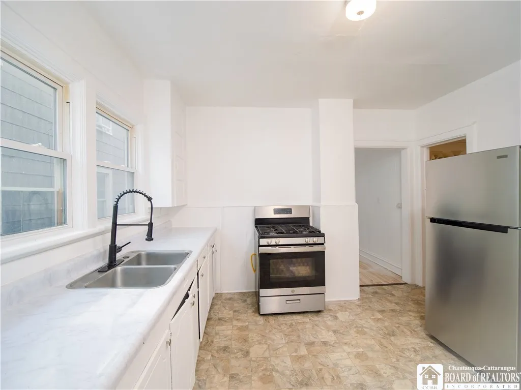 123 Maple Avenue, Dunkirk, New York 14048, Dunkirk, New York 14048, 4 Bedrooms Bedrooms, ,2 BathroomsBathrooms,Residential,Closed,123 Maple Avenue, Dunkirk, New York 14048,0,R1637676