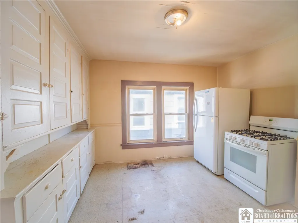 123 Maple Avenue, Dunkirk, New York 14048, Dunkirk, New York 14048, 4 Bedrooms Bedrooms, ,2 BathroomsBathrooms,Residential,Closed,123 Maple Avenue, Dunkirk, New York 14048,0,R1637676