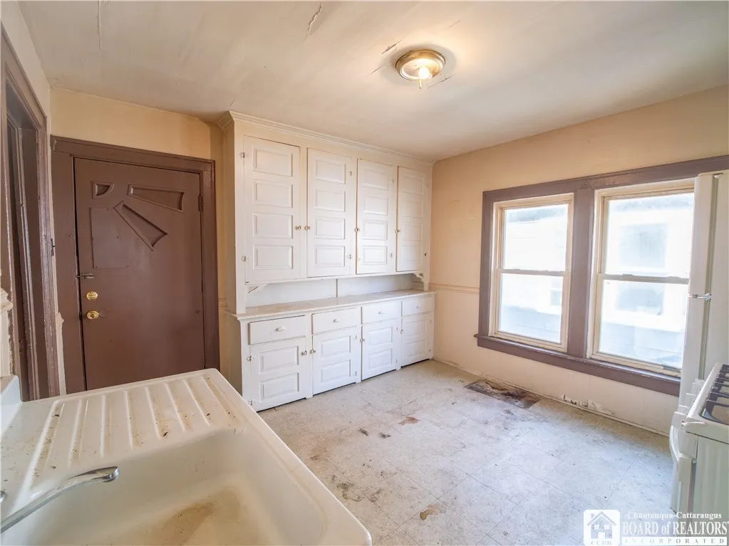 123 Maple Avenue, Dunkirk, New York 14048, Dunkirk, New York 14048, 4 Bedrooms Bedrooms, ,2 BathroomsBathrooms,Residential,Closed,123 Maple Avenue, Dunkirk, New York 14048,0,R1637676