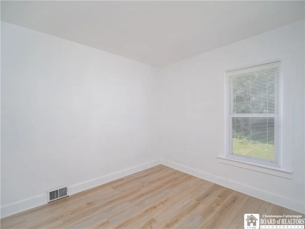 123 Maple Avenue, Dunkirk, New York 14048, Dunkirk, New York 14048, 4 Bedrooms Bedrooms, ,2 BathroomsBathrooms,Residential,Closed,123 Maple Avenue, Dunkirk, New York 14048,0,R1637676