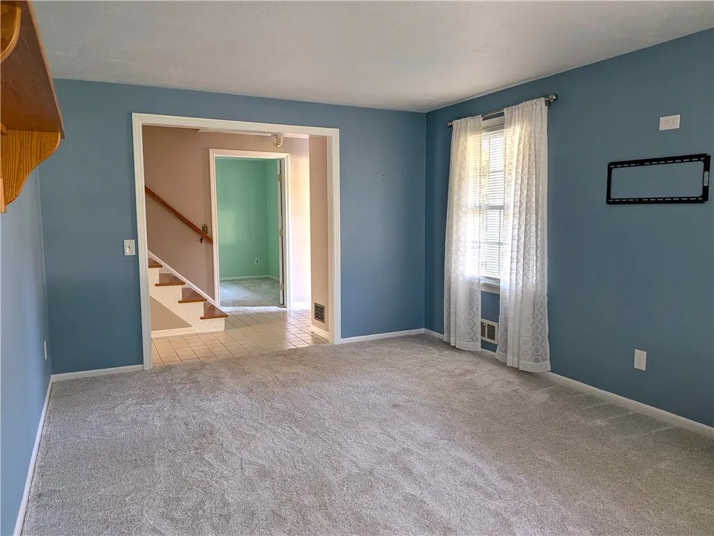 5 Kings Lacey Way, Perinton, New York 14450, Perinton, New York 14450, 4 Bedrooms Bedrooms, 11 Rooms Rooms,2 BathroomsBathrooms,Residential,Closed,5 Kings Lacey Way, Perinton, New York 14450,0,R1637232