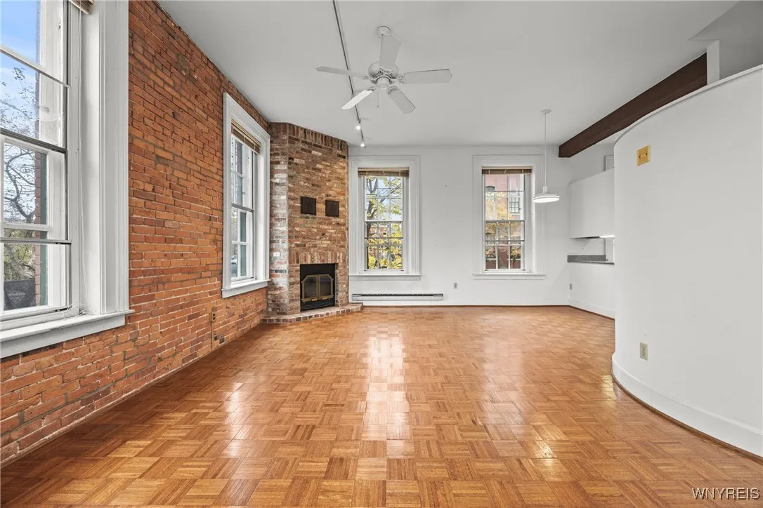 125 Edward Street 1j, Buffalo, New York 14201, Buffalo, New York 14201, 2 Bedrooms Bedrooms, 5 Rooms Rooms,1 BathroomBathrooms,Residential,For Sale,125 Edward Street 1j, Buffalo, New York 14201,0,B1637723