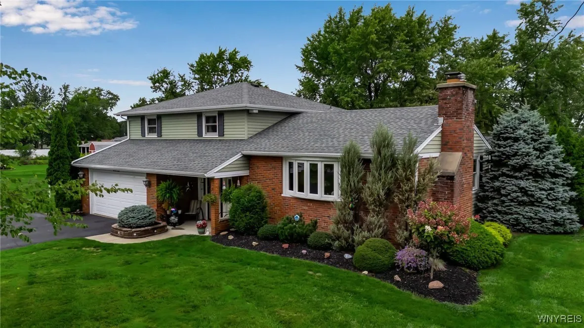 4920 Holly Place, Hamburg, New York 14075, Hamburg, New York 14075, 3 Bedrooms Bedrooms, 7 Rooms Rooms,2 BathroomsBathrooms,Residential,For Sale,4920 Holly Place, Hamburg, New York 14075,0,B1636294