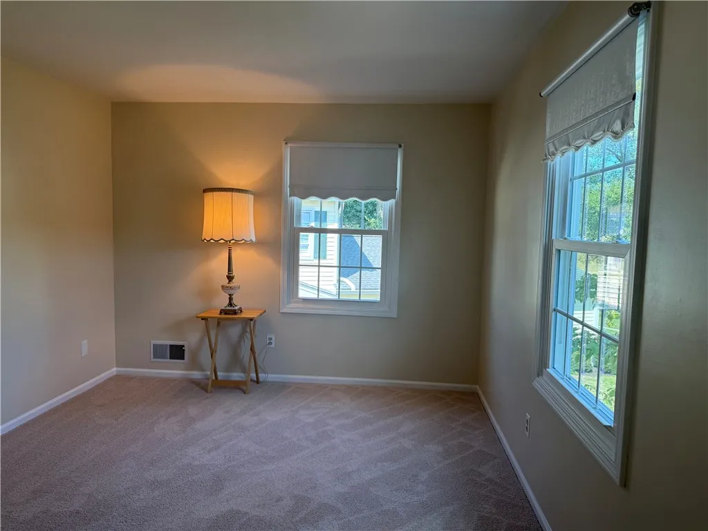 32 Heron Way North, Perinton, New York 14450, Perinton, New York 14450, 2 Bedrooms Bedrooms, 4 Rooms Rooms,1 BathroomBathrooms,Residential,Closed,32 Heron Way North, Perinton, New York 14450,0,R1637436