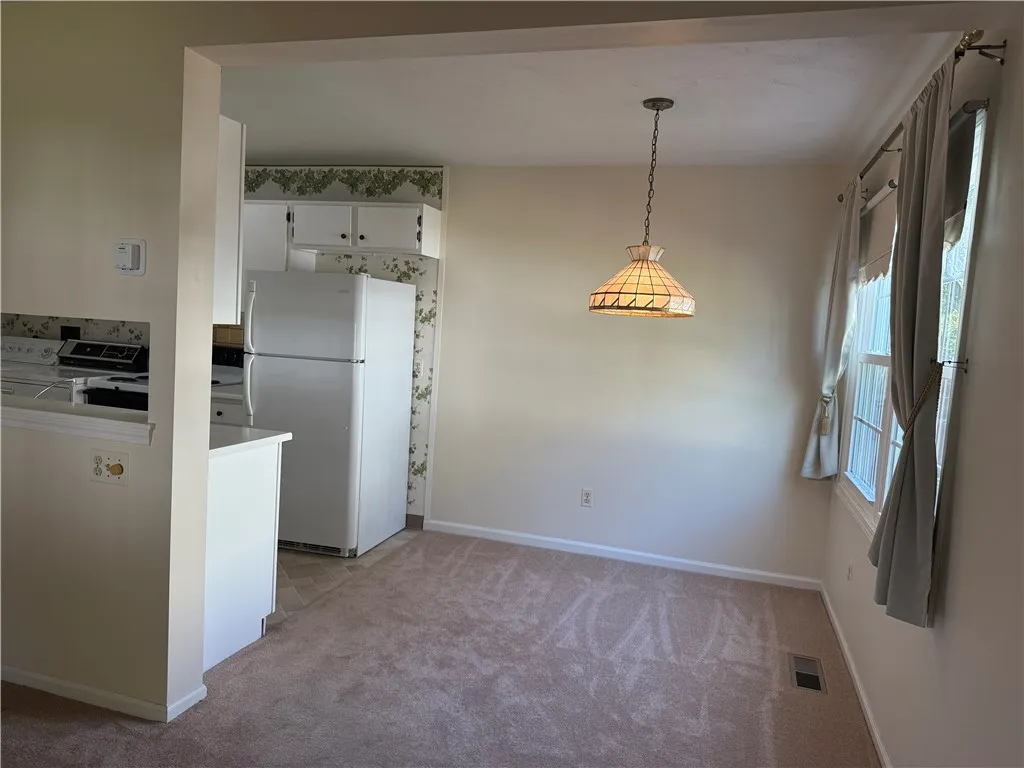 32 Heron Way North, Perinton, New York 14450, Perinton, New York 14450, 2 Bedrooms Bedrooms, 4 Rooms Rooms,1 BathroomBathrooms,Residential,Closed,32 Heron Way North, Perinton, New York 14450,0,R1637436