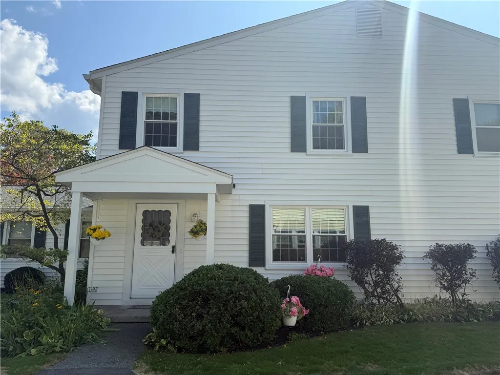 32 Heron Way North, Perinton, New York 14450, Perinton, New York 14450, 2 Bedrooms Bedrooms, 4 Rooms Rooms,1 BathroomBathrooms,Residential,Closed,32 Heron Way North, Perinton, New York 14450,0,R1637436
