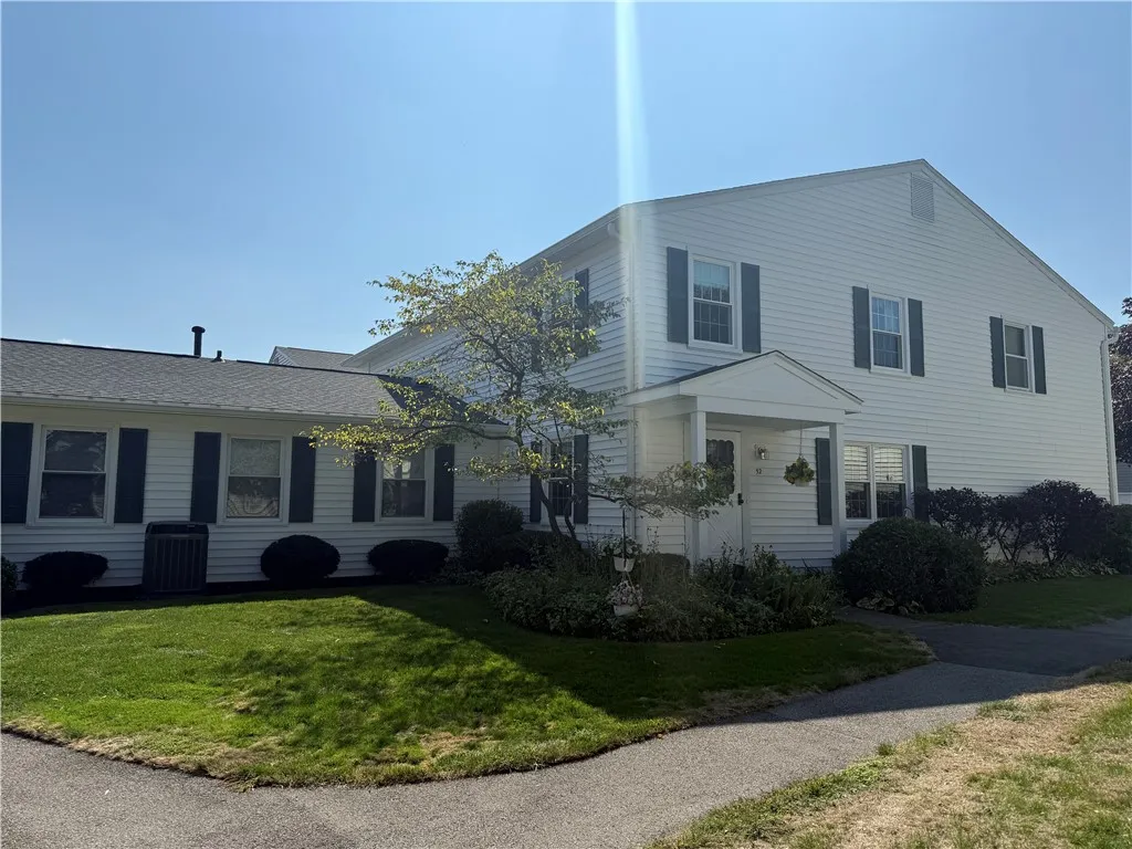 32 Heron Way North, Perinton, New York 14450, Perinton, New York 14450, 2 Bedrooms Bedrooms, 4 Rooms Rooms,1 BathroomBathrooms,Residential,Closed,32 Heron Way North, Perinton, New York 14450,0,R1637436
