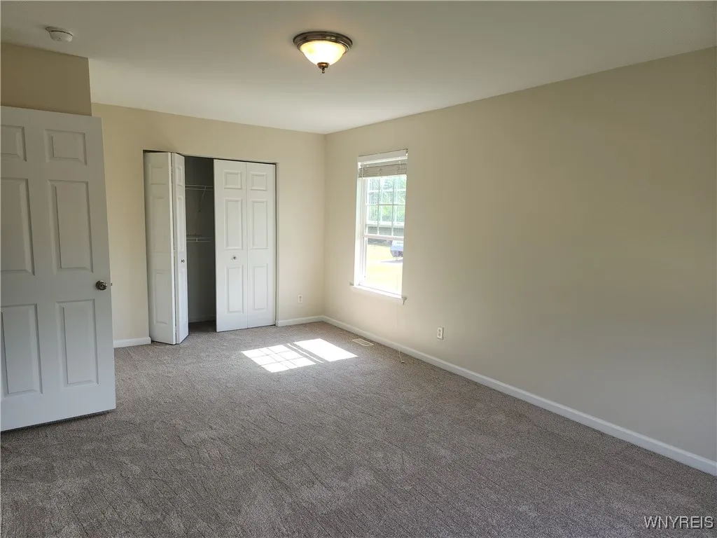5839 Pinehurst Court, Hamburg, New York 14085, Hamburg, New York 14085, 5 Bedrooms Bedrooms, 13 Rooms Rooms,2 BathroomsBathrooms,Residential,For Sale,5839 Pinehurst Court, Hamburg, New York 14085,0,B1634009