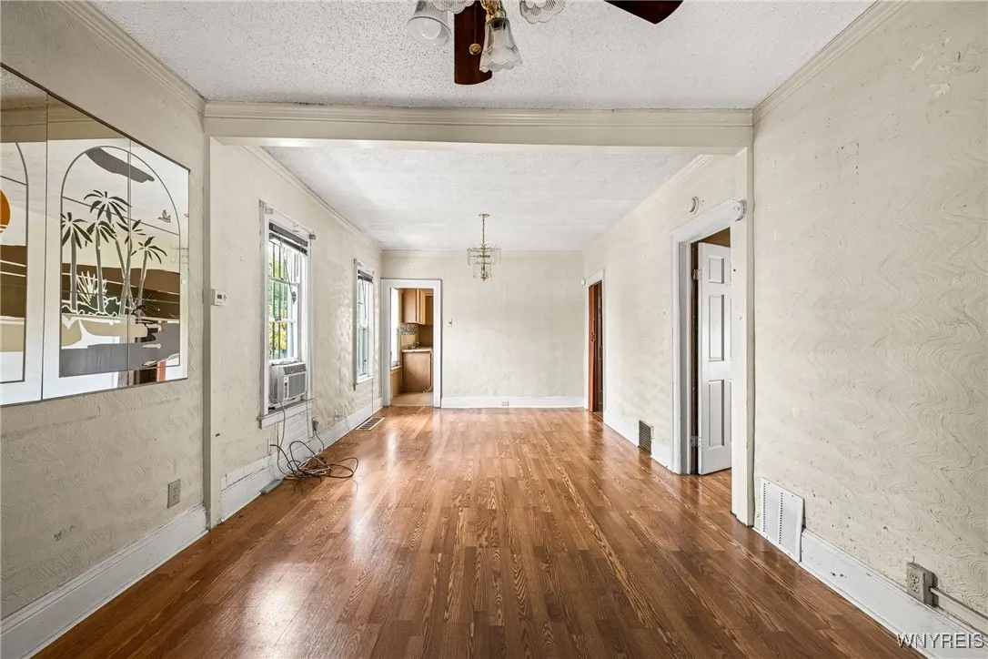 105 Dorris Avenue, Buffalo, New York 14215, Buffalo, New York 14215, 4 Bedrooms Bedrooms, 6 Rooms Rooms,1 BathroomBathrooms,Residential,Closed,105 Dorris Avenue, Buffalo, New York 14215,0,B1637623