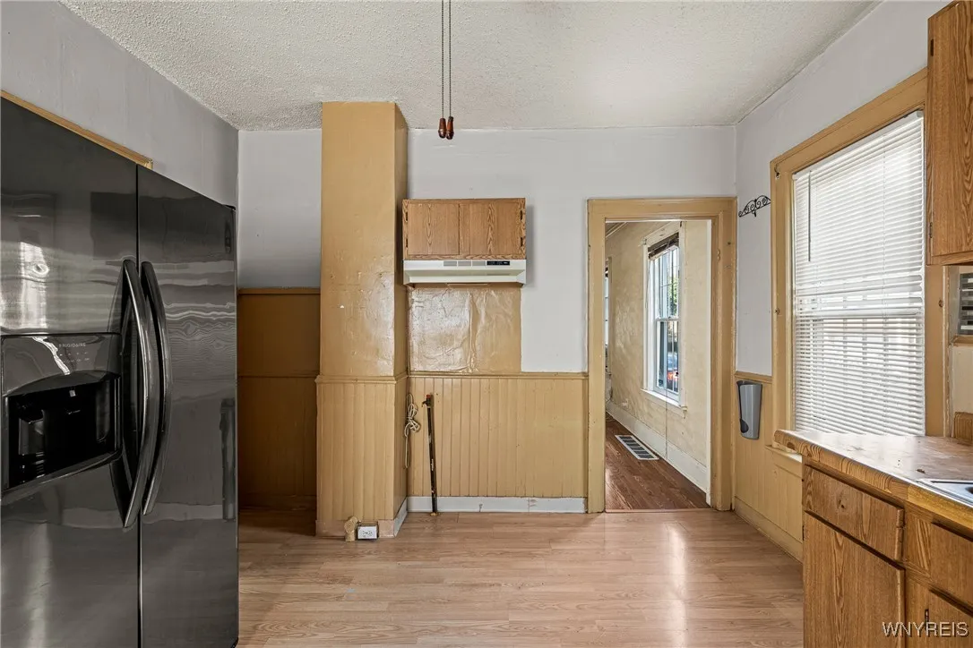 105 Dorris Avenue, Buffalo, New York 14215, Buffalo, New York 14215, 4 Bedrooms Bedrooms, 6 Rooms Rooms,1 BathroomBathrooms,Residential,Closed,105 Dorris Avenue, Buffalo, New York 14215,0,B1637623