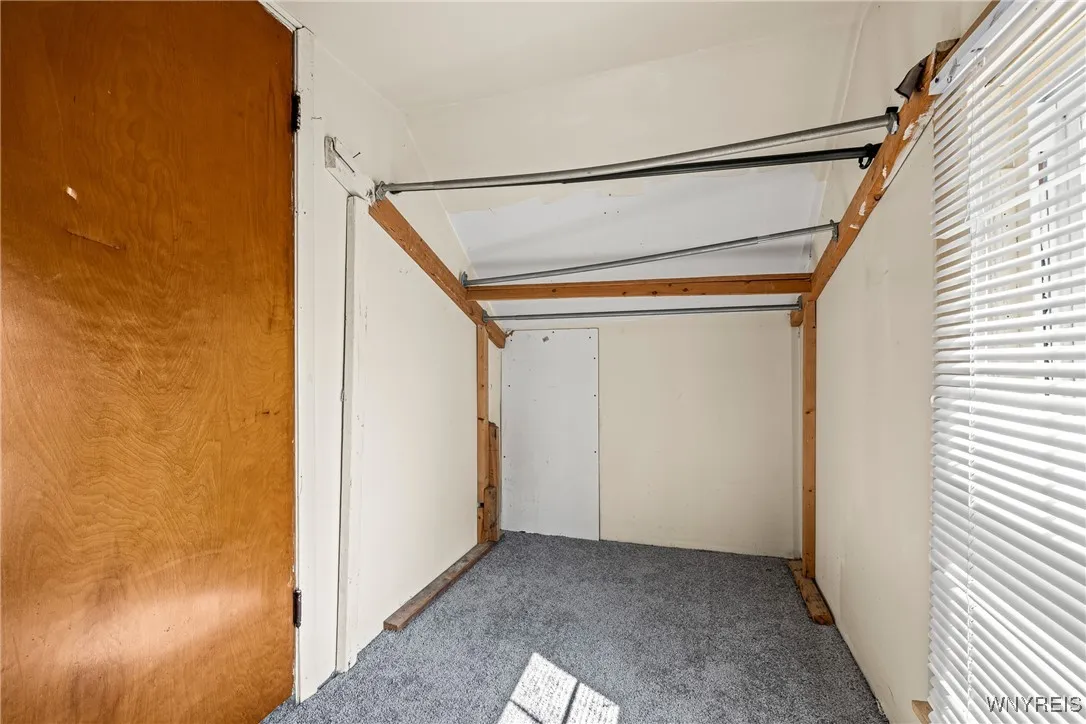 105 Dorris Avenue, Buffalo, New York 14215, Buffalo, New York 14215, 4 Bedrooms Bedrooms, 6 Rooms Rooms,1 BathroomBathrooms,Residential,Closed,105 Dorris Avenue, Buffalo, New York 14215,0,B1637623