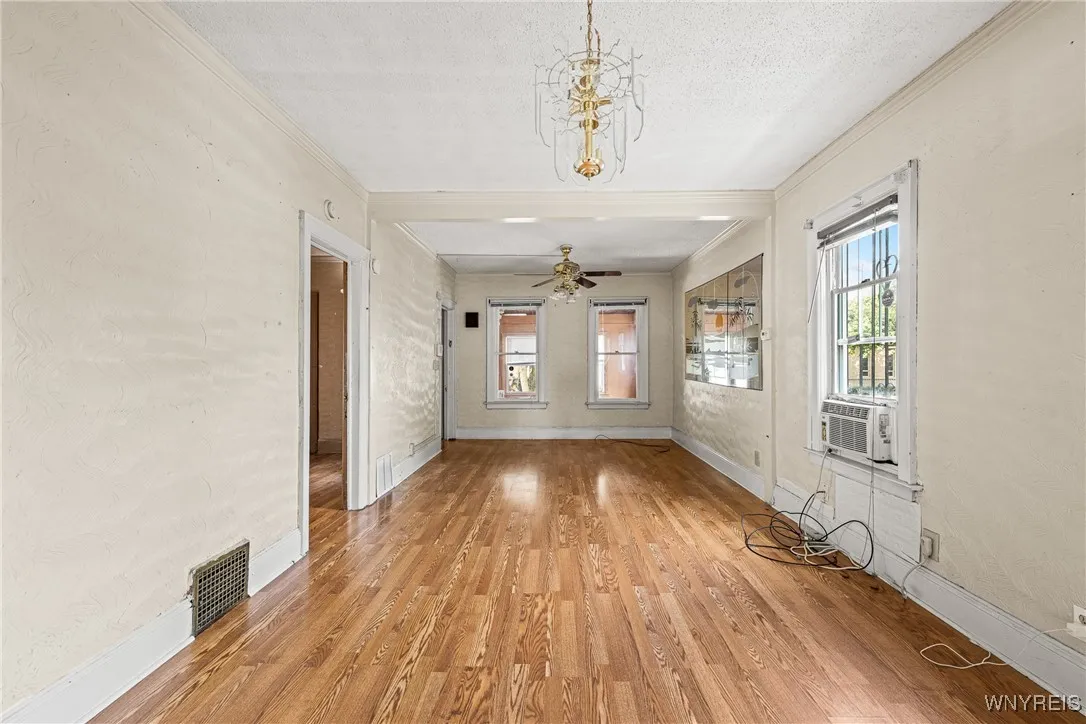 105 Dorris Avenue, Buffalo, New York 14215, Buffalo, New York 14215, 4 Bedrooms Bedrooms, 6 Rooms Rooms,1 BathroomBathrooms,Residential,Closed,105 Dorris Avenue, Buffalo, New York 14215,0,B1637623