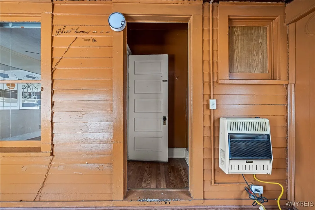 105 Dorris Avenue, Buffalo, New York 14215, Buffalo, New York 14215, 4 Bedrooms Bedrooms, 6 Rooms Rooms,1 BathroomBathrooms,Residential,Closed,105 Dorris Avenue, Buffalo, New York 14215,0,B1637623