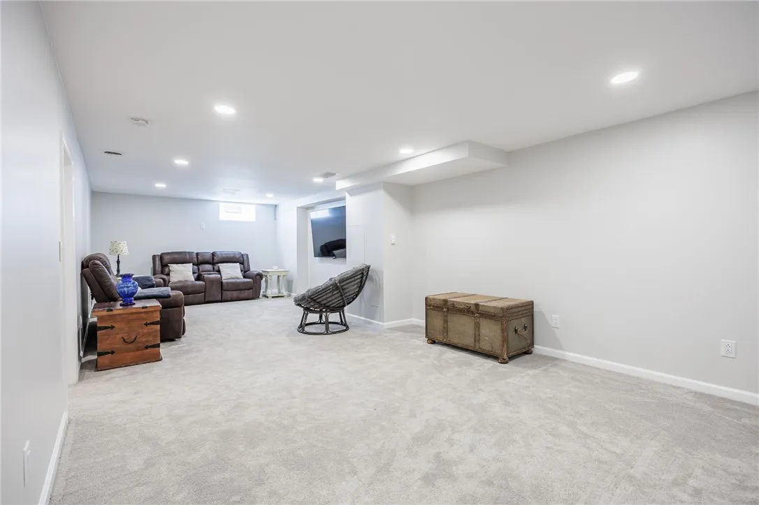 30 West Sunset Trail West, Perinton, New York 1445, Perinton, New York 14450, 3 Bedrooms Bedrooms, 8 Rooms Rooms,1 BathroomBathrooms,Residential,Closed,30 West Sunset Trail West, Perinton, New York 1445,0,R1637700