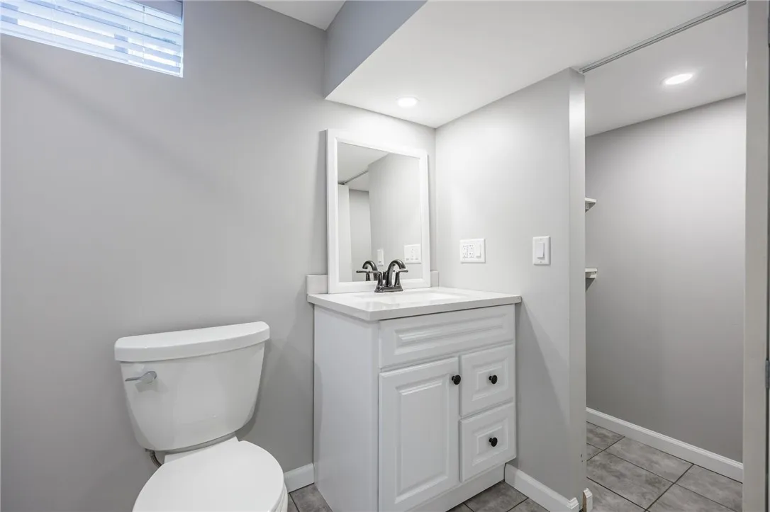 30 West Sunset Trail West, Perinton, New York 1445, Perinton, New York 14450, 3 Bedrooms Bedrooms, 8 Rooms Rooms,1 BathroomBathrooms,Residential,Closed,30 West Sunset Trail West, Perinton, New York 1445,0,R1637700