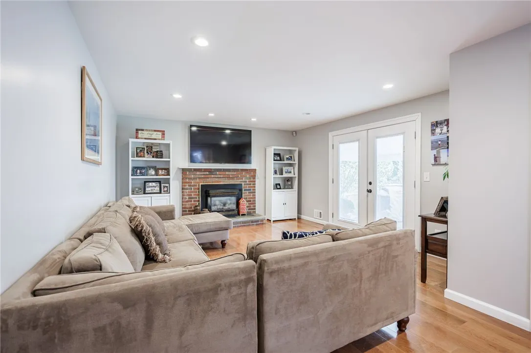 30 West Sunset Trail West, Perinton, New York 1445, Perinton, New York 14450, 3 Bedrooms Bedrooms, 8 Rooms Rooms,1 BathroomBathrooms,Residential,Closed,30 West Sunset Trail West, Perinton, New York 1445,0,R1637700