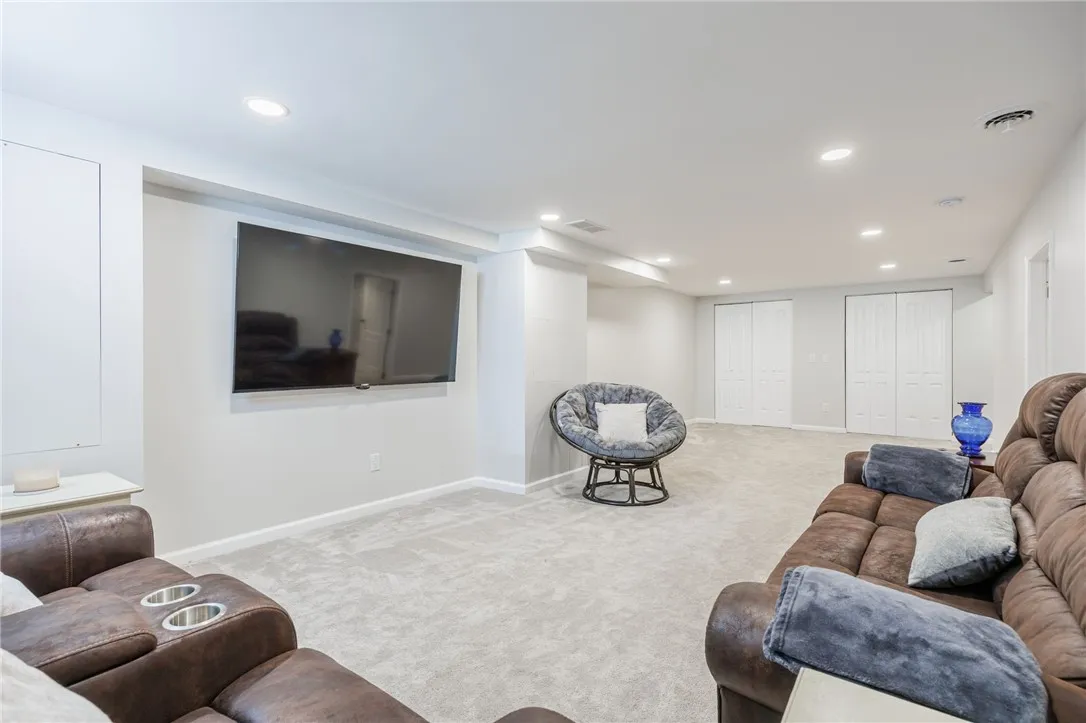 30 West Sunset Trail West, Perinton, New York 1445, Perinton, New York 14450, 3 Bedrooms Bedrooms, 8 Rooms Rooms,1 BathroomBathrooms,Residential,Closed,30 West Sunset Trail West, Perinton, New York 1445,0,R1637700