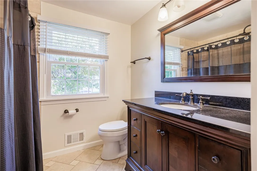 30 West Sunset Trail West, Perinton, New York 1445, Perinton, New York 14450, 3 Bedrooms Bedrooms, 8 Rooms Rooms,1 BathroomBathrooms,Residential,Closed,30 West Sunset Trail West, Perinton, New York 1445,0,R1637700