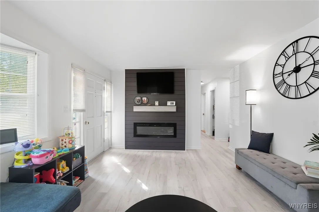491 Pleasant Avenue, Hamburg, New York 14075, Hamburg, New York 14075, 3 Bedrooms Bedrooms, 5 Rooms Rooms,1 BathroomBathrooms,Residential,For Sale,491 Pleasant Avenue, Hamburg, New York 14075,0,B1637579