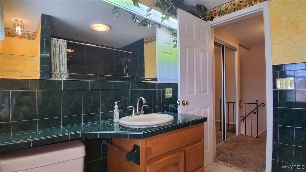 1552 East Park Road, Grand Island, New York 14072, Grand Island, New York 14072, 3 Bedrooms Bedrooms, 7 Rooms Rooms,1 BathroomBathrooms,Residential,Closed,1552 East Park Road, Grand Island, New York 14072,0,B1637764