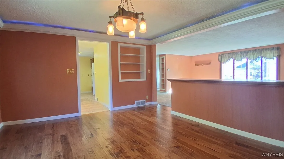1552 East Park Road, Grand Island, New York 14072, Grand Island, New York 14072, 3 Bedrooms Bedrooms, 7 Rooms Rooms,1 BathroomBathrooms,Residential,Closed,1552 East Park Road, Grand Island, New York 14072,0,B1637764
