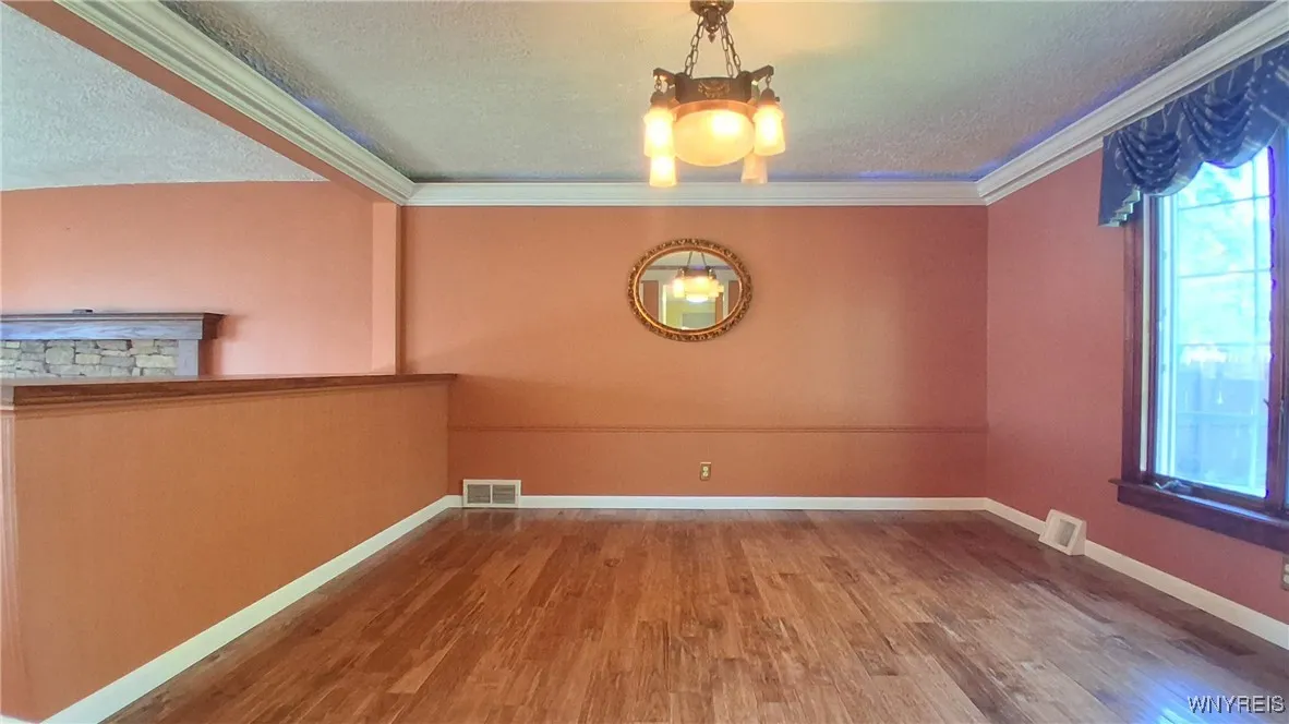 1552 East Park Road, Grand Island, New York 14072, Grand Island, New York 14072, 3 Bedrooms Bedrooms, 7 Rooms Rooms,1 BathroomBathrooms,Residential,Closed,1552 East Park Road, Grand Island, New York 14072,0,B1637764