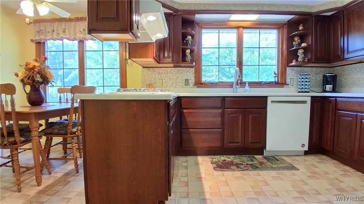 1552 East Park Road, Grand Island, New York 14072, Grand Island, New York 14072, 3 Bedrooms Bedrooms, 7 Rooms Rooms,1 BathroomBathrooms,Residential,For Sale,1552 East Park Road, Grand Island, New York 14072,0,B1637764