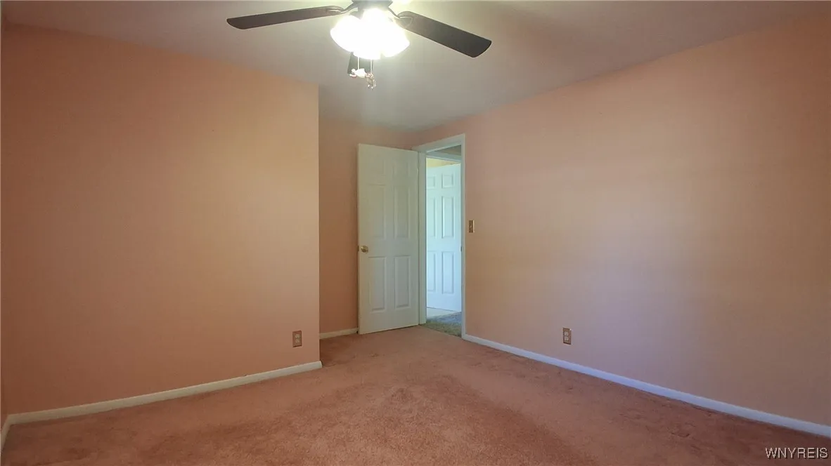 1552 East Park Road, Grand Island, New York 14072, Grand Island, New York 14072, 3 Bedrooms Bedrooms, 7 Rooms Rooms,1 BathroomBathrooms,Residential,Closed,1552 East Park Road, Grand Island, New York 14072,0,B1637764