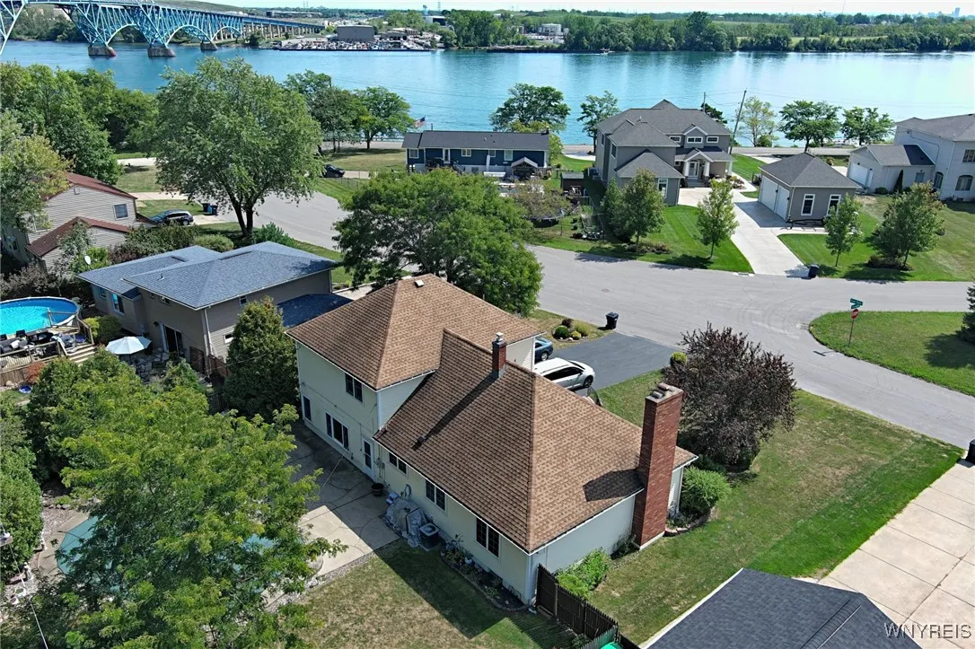 1552 East Park Road, Grand Island, New York 14072, Grand Island, New York 14072, 3 Bedrooms Bedrooms, 7 Rooms Rooms,1 BathroomBathrooms,Residential,Closed,1552 East Park Road, Grand Island, New York 14072,0,B1637764