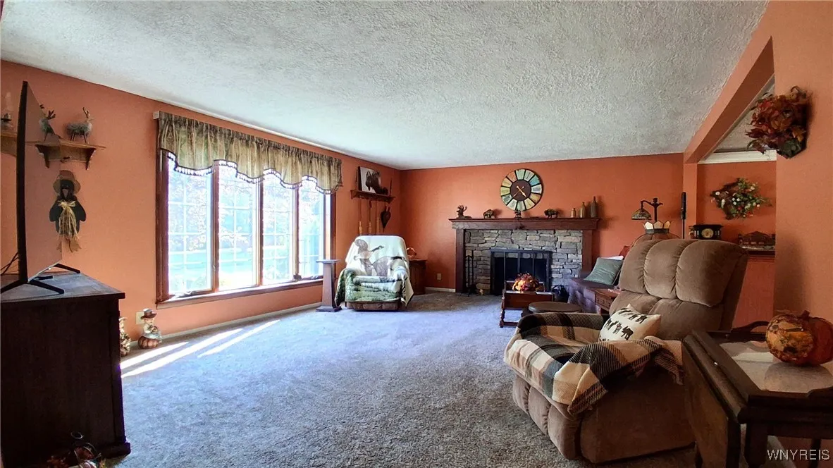 1552 East Park Road, Grand Island, New York 14072, Grand Island, New York 14072, 3 Bedrooms Bedrooms, 7 Rooms Rooms,1 BathroomBathrooms,Residential,For Sale,1552 East Park Road, Grand Island, New York 14072,0,B1637764