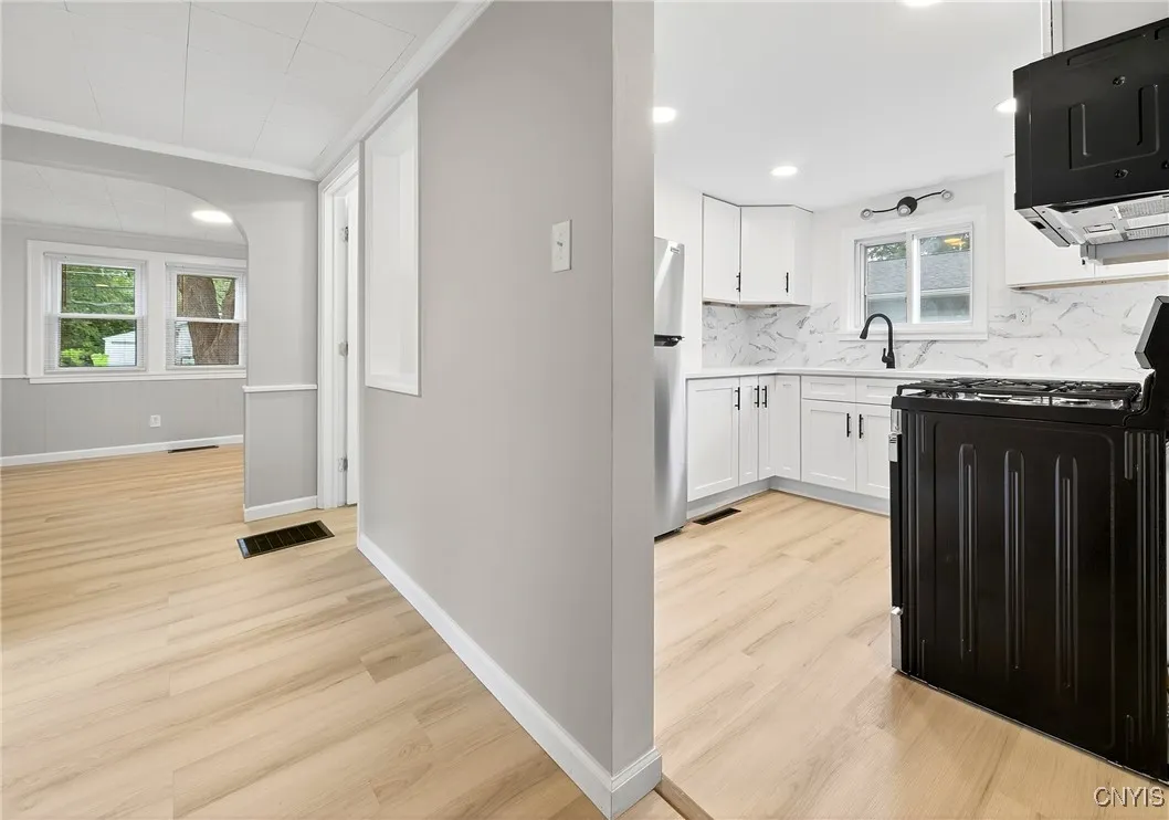 509 Wright Avenue, Salina, New York 13211, Salina, New York 13211, 3 Bedrooms Bedrooms, 8 Rooms Rooms,1 BathroomBathrooms,Residential,Closed,509 Wright Avenue, Salina, New York 13211,0,S1637757